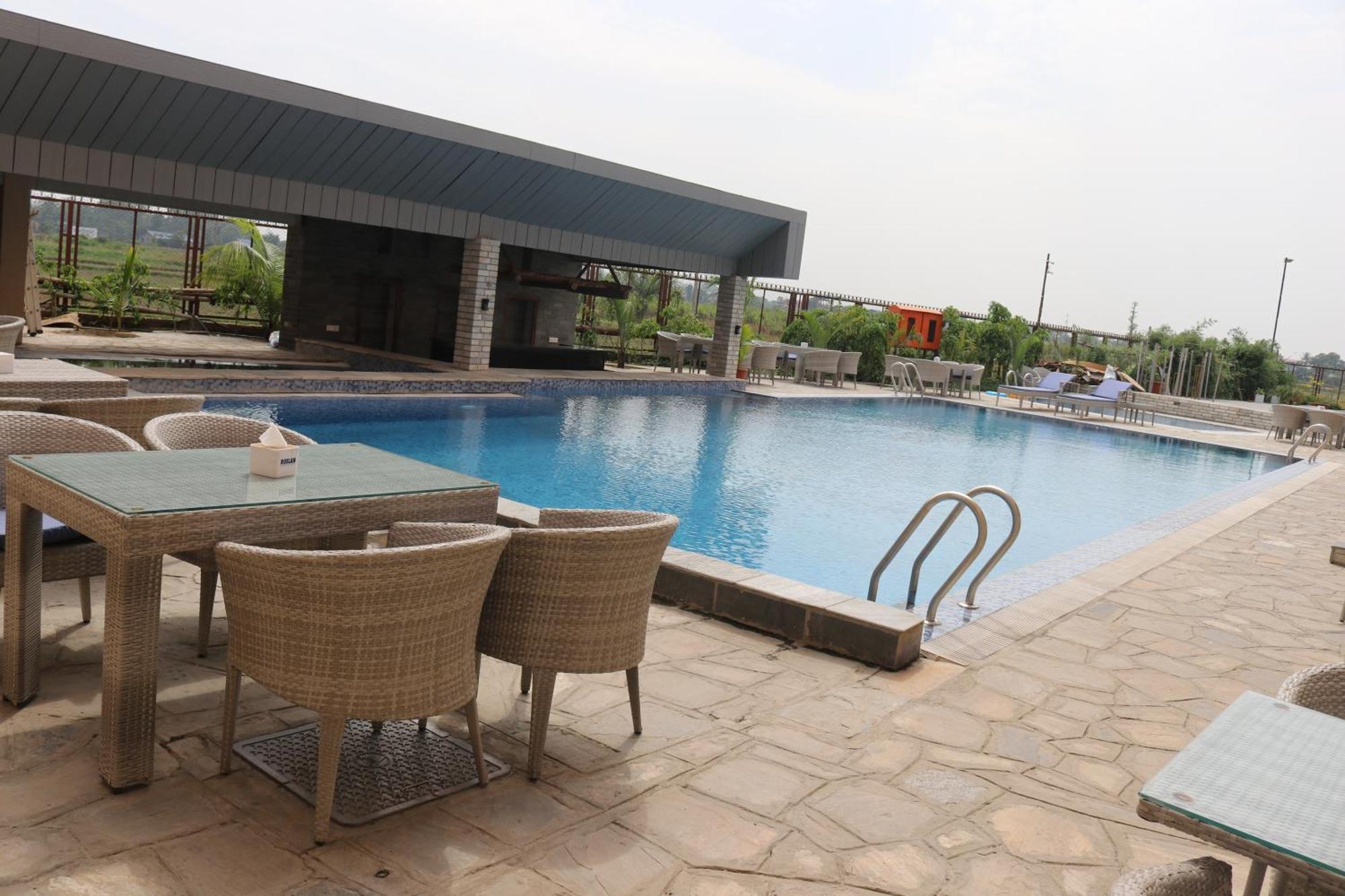Galaxy Garden Resort Bharatpur  Exterior foto
