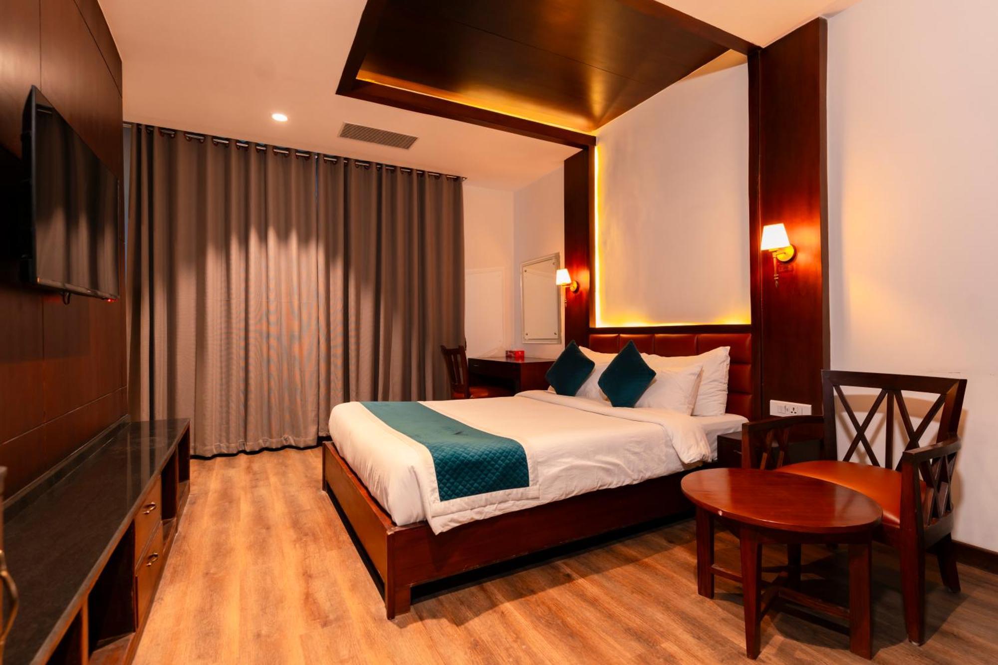 Galaxy Garden Resort Bharatpur  Exterior foto