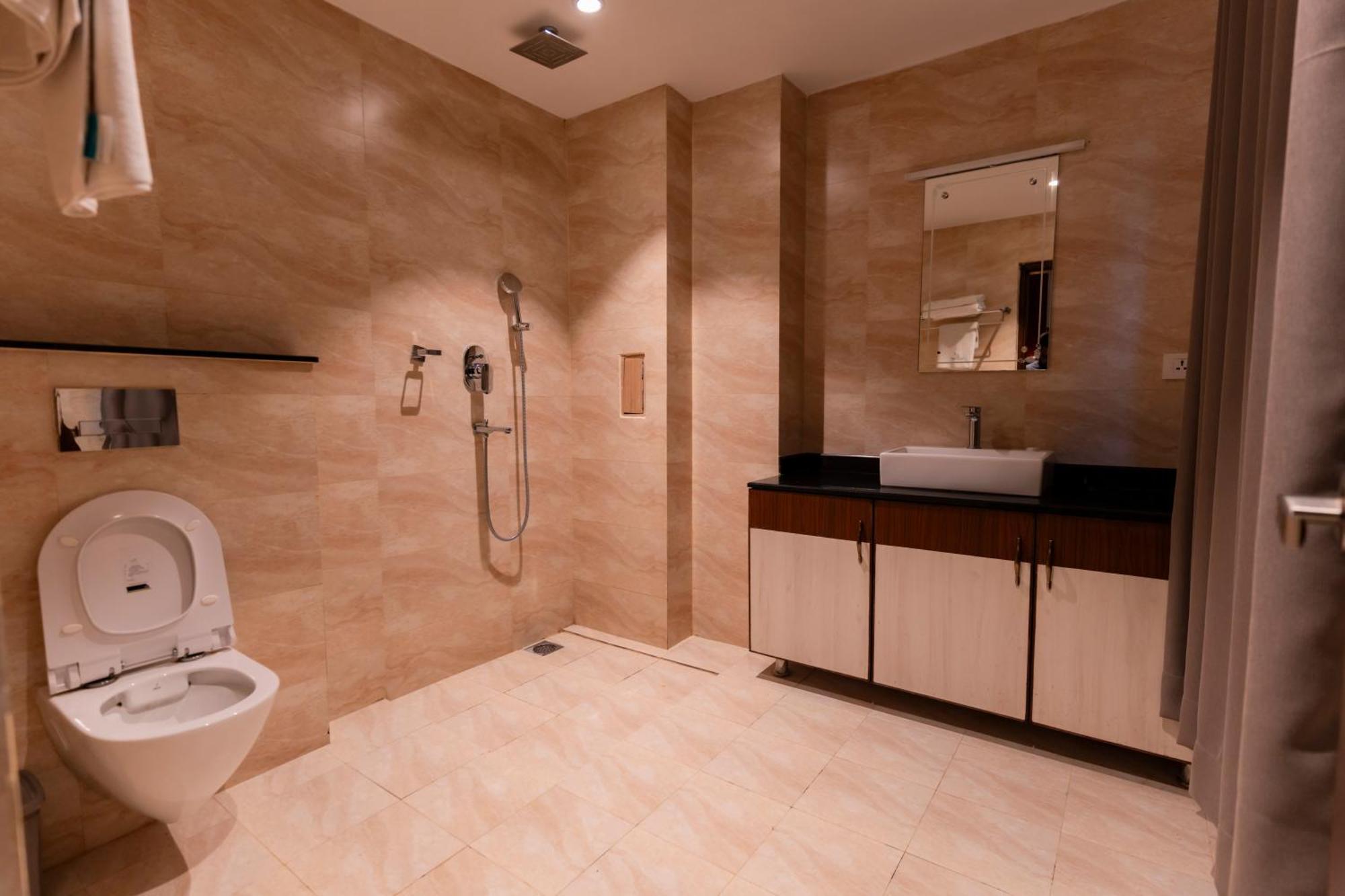 Galaxy Garden Resort Bharatpur  Exterior foto